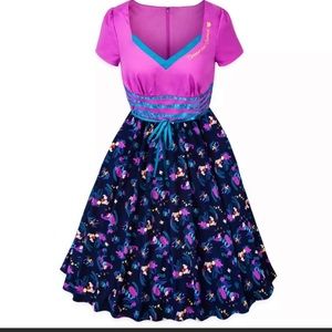 Sale! THE DRESS SHOP Disney Parks Her Universe Alice in Wonderland Dress Small